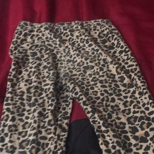 Cheetah print leggings